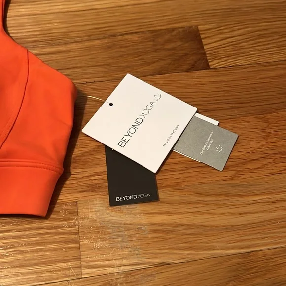 NWT Beyond Yoga POWERBEYOND Jump Bra in Sunset Orange women’s S - Picture 5 of 11